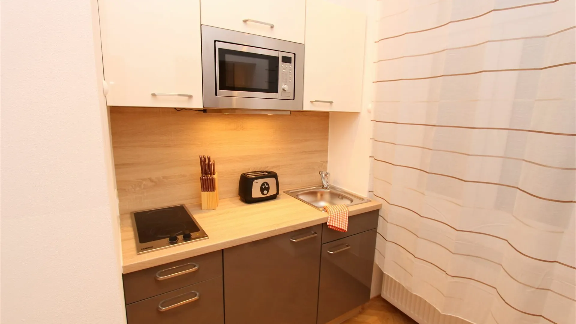 Checkvienna Apartment Stumpergasse Österreich